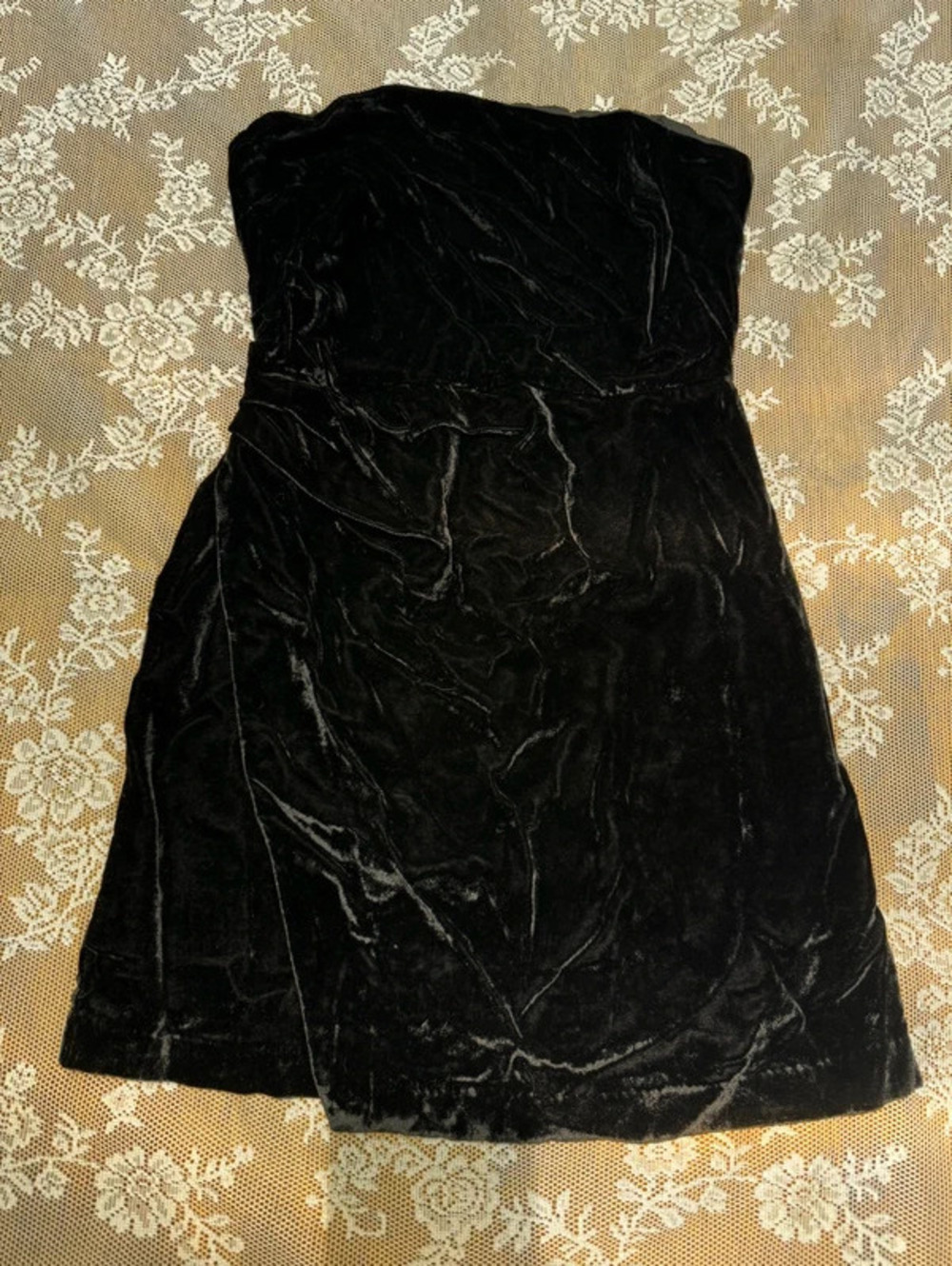 House of Harlow 1960 Black Velvet Dress